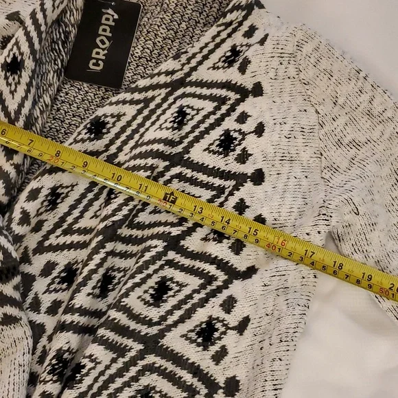 Cardigan - Picture 3 of 7